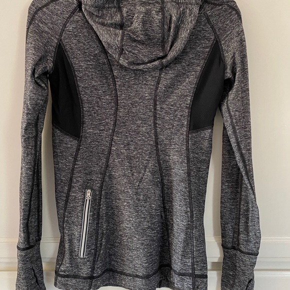 Lululemon pullover long sleeve hoodie, size 6 - Picture 2 of 3